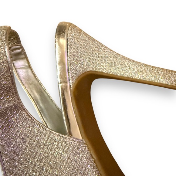 Worthington Dayne Silver Metallic Peep Toe Stiletto Heels Sz 6.5 - Picture 10 of 15